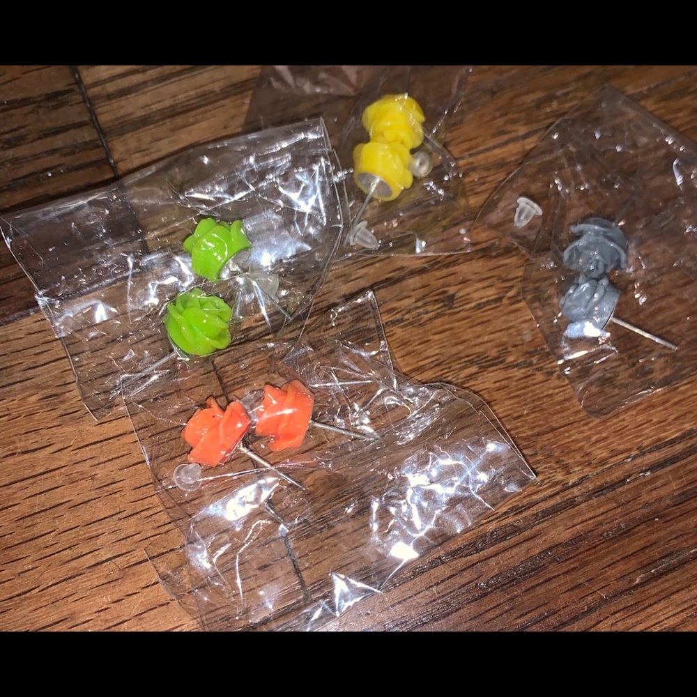 Rose earrings